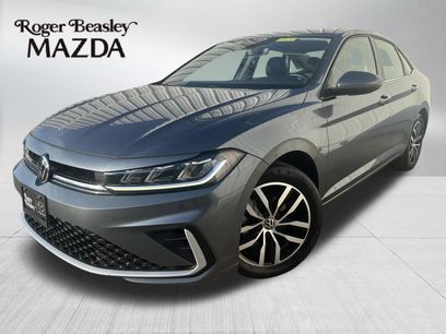 Used 2025 Volkswagen Jetta SE
