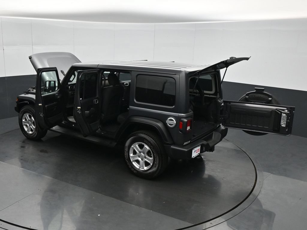 Used 2018 Jeep Wrangler Unlimited Sport AWD/4WD image 38