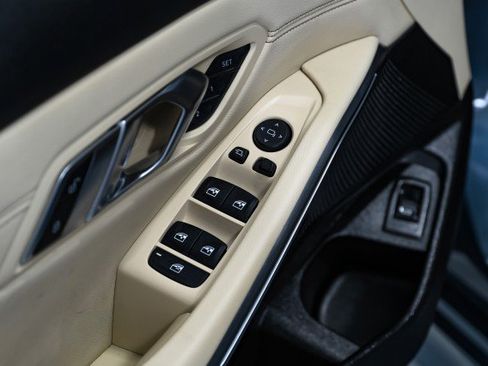 Used 2020 BMW 330i Sedan w/ Convenience Package image 40