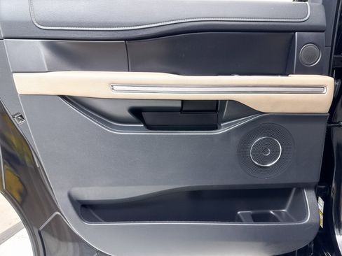 Used 2024 Ford Expedition Max Limited image 39