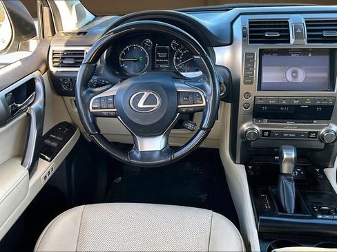 Used 2021 Lexus GX 460 Premium w/ Premium Package image 5