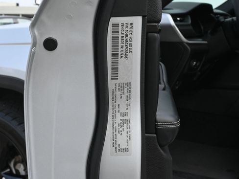 Used 2023 Jeep Grand Cherokee Altitude AWD/4WD image 29