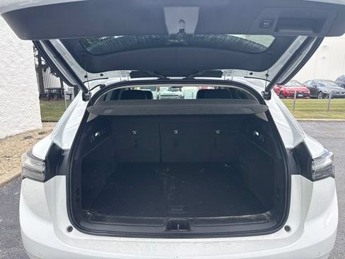 Used 2022 Buick Envision Avenir w/ Technology Package II AWD/4WD image 8