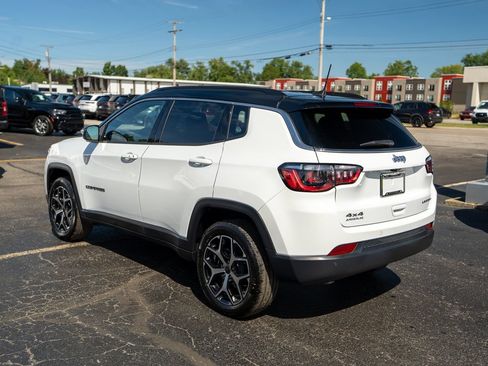 Used 2025 Jeep Compass Limited AWD/4WD image 6