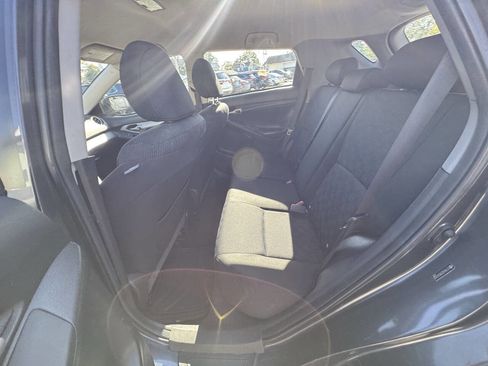 Used 2009 Toyota Matrix Base 4dr Wagon 4A image 42