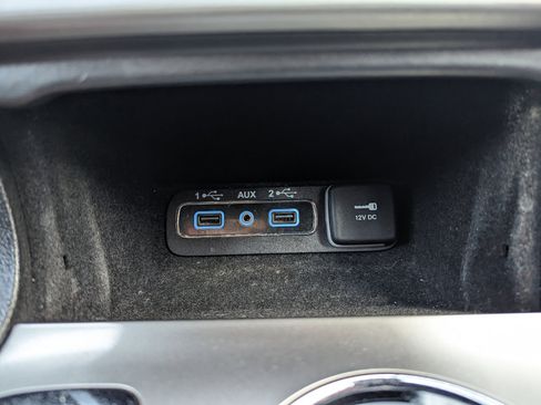 Used 2019 Jeep Grand Cherokee Limited image 22