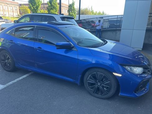 Used 2019 Honda Civic EX image 2