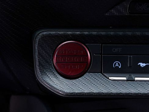 Used 2025 Ford Mustang Premium RWD image 27