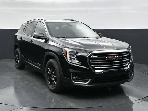 Used 2023 GMC Terrain SLT w/ Infotainment Package II AWD/4WD image 4