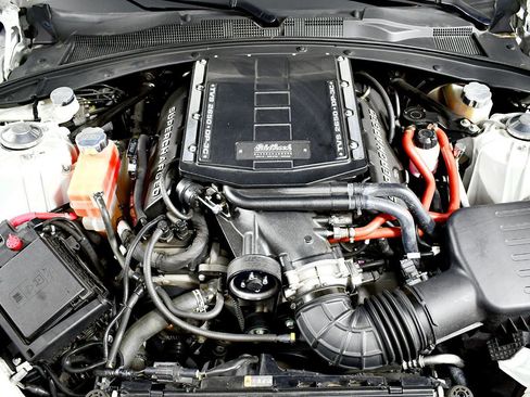 Used 2017 Chevrolet Camaro SS w/ LPO, Ground Effects Package image 41