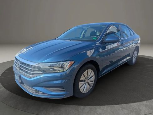 Used 2019 Volkswagen Jetta S w/ Driver Assistance Package image 1