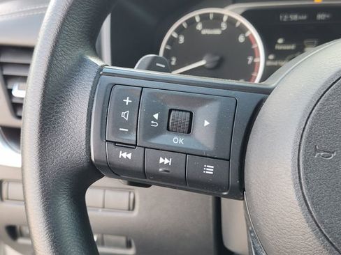 Used 2024 Nissan Rogue SV image 22