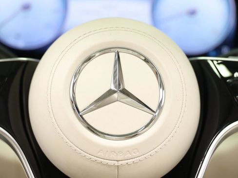 Used 2021 Mercedes-Benz Maybach S 580 4MATIC image 28