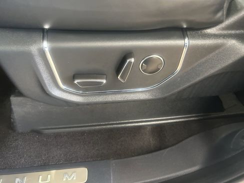 Used 2022 Ford Expedition Max Platinum image 13