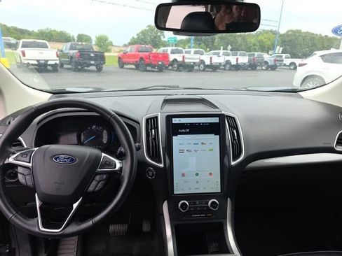 Used 2024 Ford Edge SEL AWD/4WD image 9