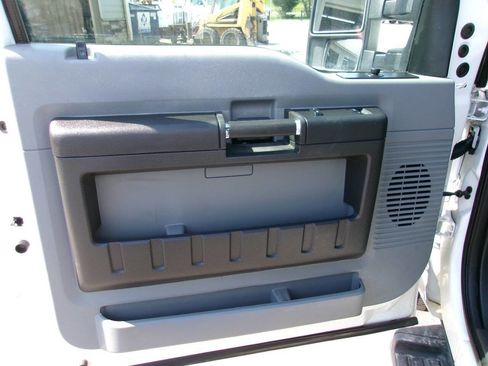 Used 2012 Ford F350 XL w/ PWR Equipment Group AWD/4WD image 9