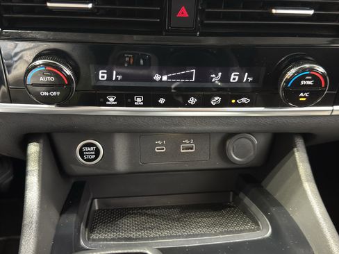 Used 2021 Nissan Rogue SV AWD/4WD image 28