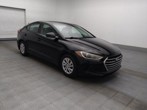 Used 2018 Hyundai Elantra SE FWD image 11