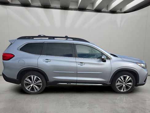 Used 2022 Subaru Ascent Touring image 6