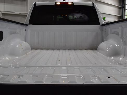 Used 2025 RAM 1500 Big Horn AWD/4WD image 16