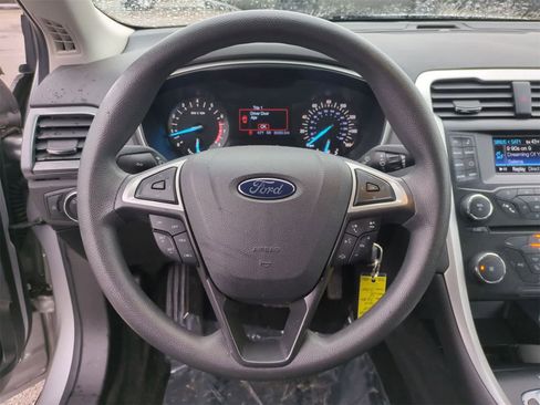 Used 2014 Ford Fusion SE image 21