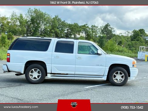 Used 2002 GMC Yukon XL Denali AWD/4WD image 10