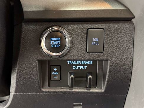 Used 2020 Toyota Tundra SR5 image 21