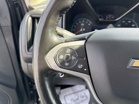 Used 2022 Chevrolet Colorado ZR2 w/ ZR2 Midnight Special Edition image 19
