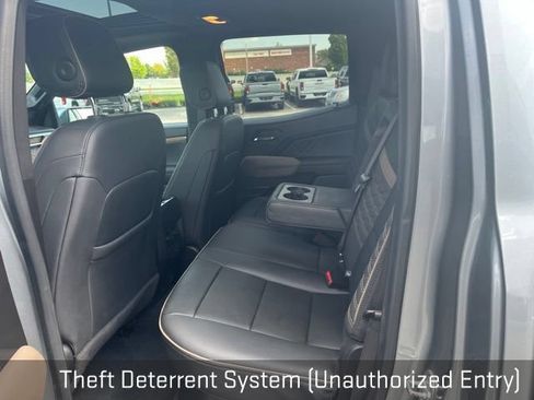 Used 2023 GMC Sierra 1500 AT4 w/ Technology Package AWD/4WD image 37