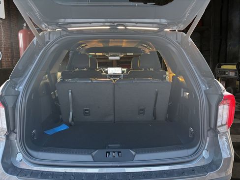 New 2026 Ford Explorer ST-Line w/ ST-Line Street Pack RWD image 10