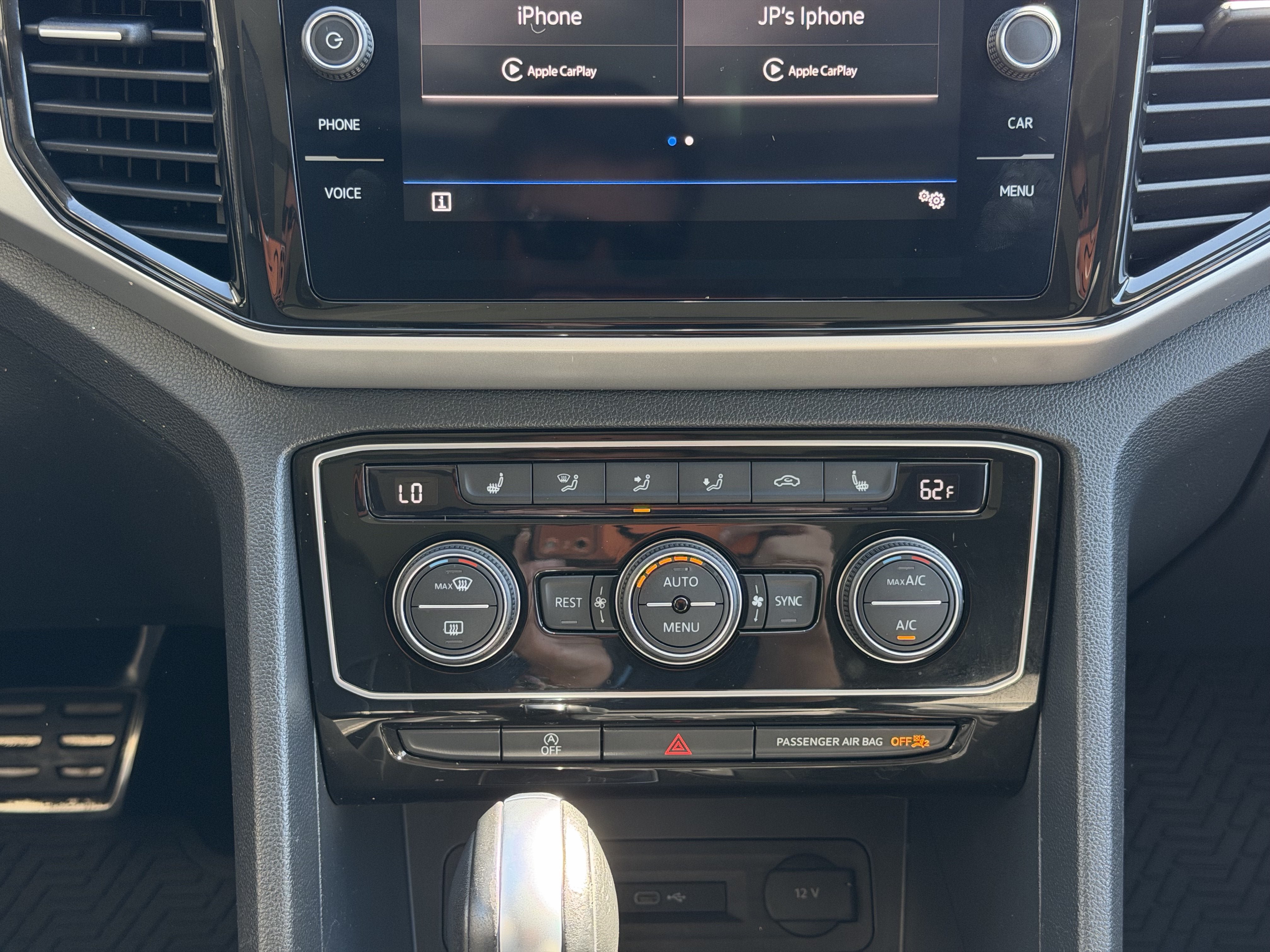 Used 2023 Volkswagen Atlas SEL R-Line AWD/4WD image 18