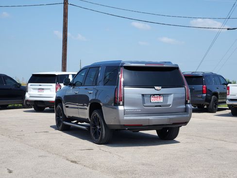 Used 2019 Cadillac Escalade Premium Luxury w/ Escalade Sport Edition RWD image 5