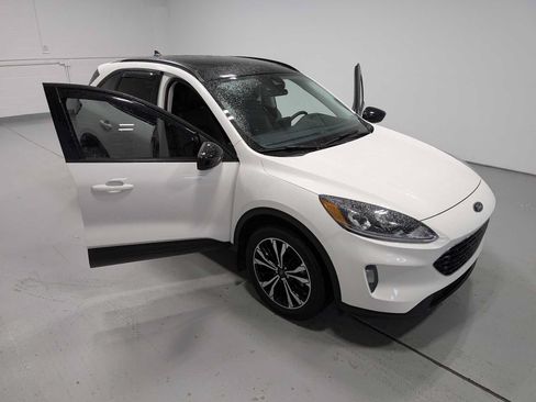 Certified 2021 Ford Escape SEL w/ SEL Stealth AWD Package image 16