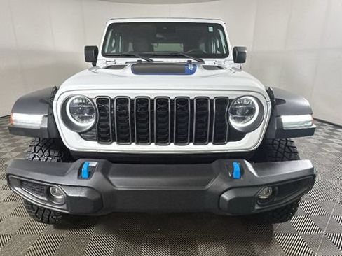 Used 2024 Jeep Wrangler Unlimited Rubicon 4xe AWD/4WD image 7