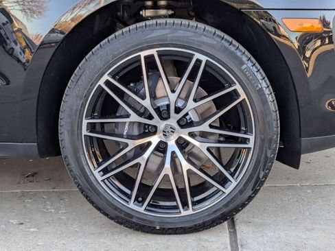 New 2026 Porsche Macan image 29