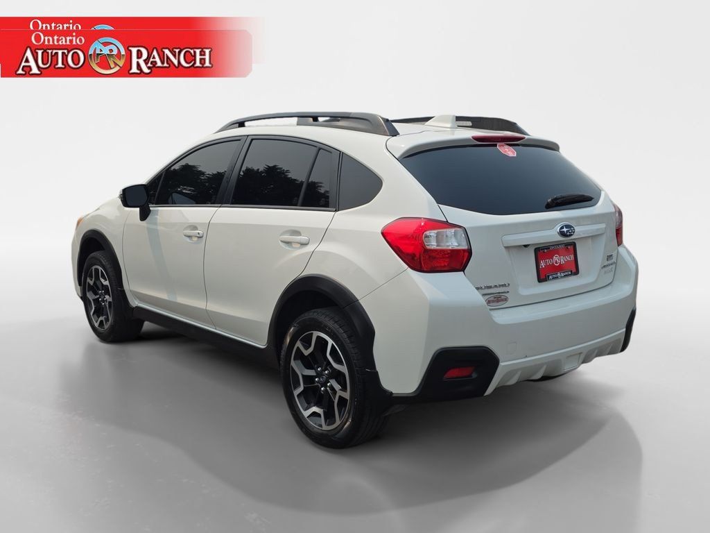 Used 2017 Subaru Crosstrek 2.0i Limited AWD/4WD image 3