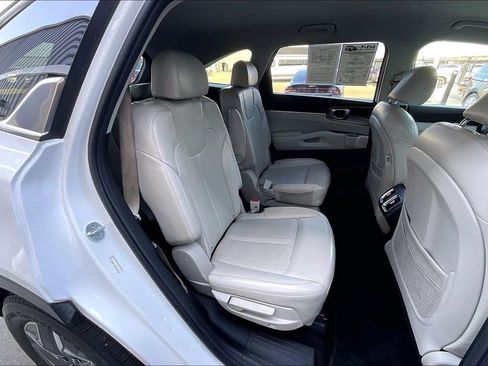 Used 2021 Kia Sorento S FWD image 27