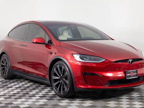 Used 2023 Tesla Model X image 11