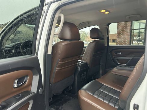 Used 2016 Nissan Titan Platinum Reserve image 29