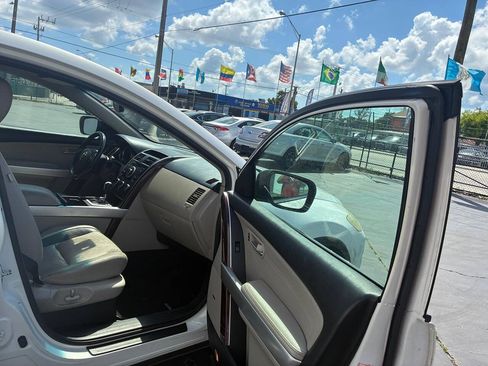 Used 2009 MAZDA CX-9 Grand Touring FWD image 8