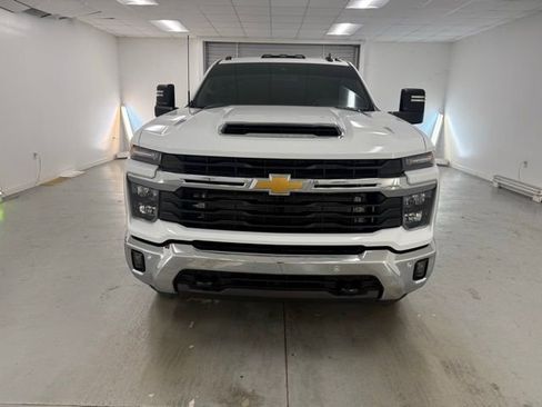 Used 2025 Chevrolet Silverado 3500 LT w/ All Star Edition image 2