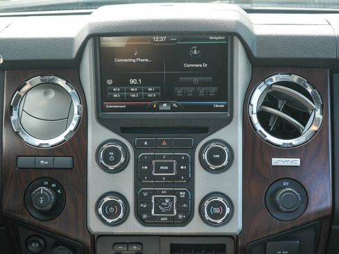Used 2016 Ford F250 Lariat w/ Lariat Ultimate Package AWD/4WD image 15