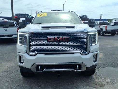 Used 2022 GMC Sierra 2500 Denali w/ Denali Ultimate Package AWD/4WD image 2