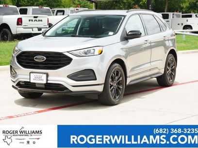 Used 2024 Ford Edge SE w/ Black Appearance Package