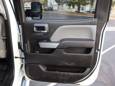 Used 2017 Chevrolet Silverado 2500 LT w/ LT Convenience Package image 25