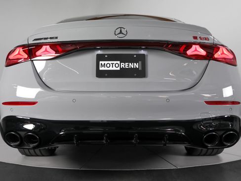 Used 2026 Mercedes-Benz E 53 AMG e 4MATIC Sedan image 24