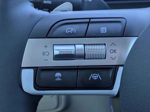 New 2026 Hyundai Tucson Limited image 17