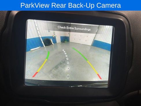 Used 2023 Jeep Renegade Latitude image 9