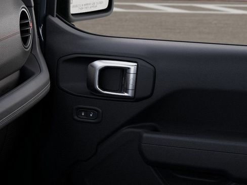 New 2025 Jeep Wrangler Unlimited Rubicon w/ Convenience Group image 25