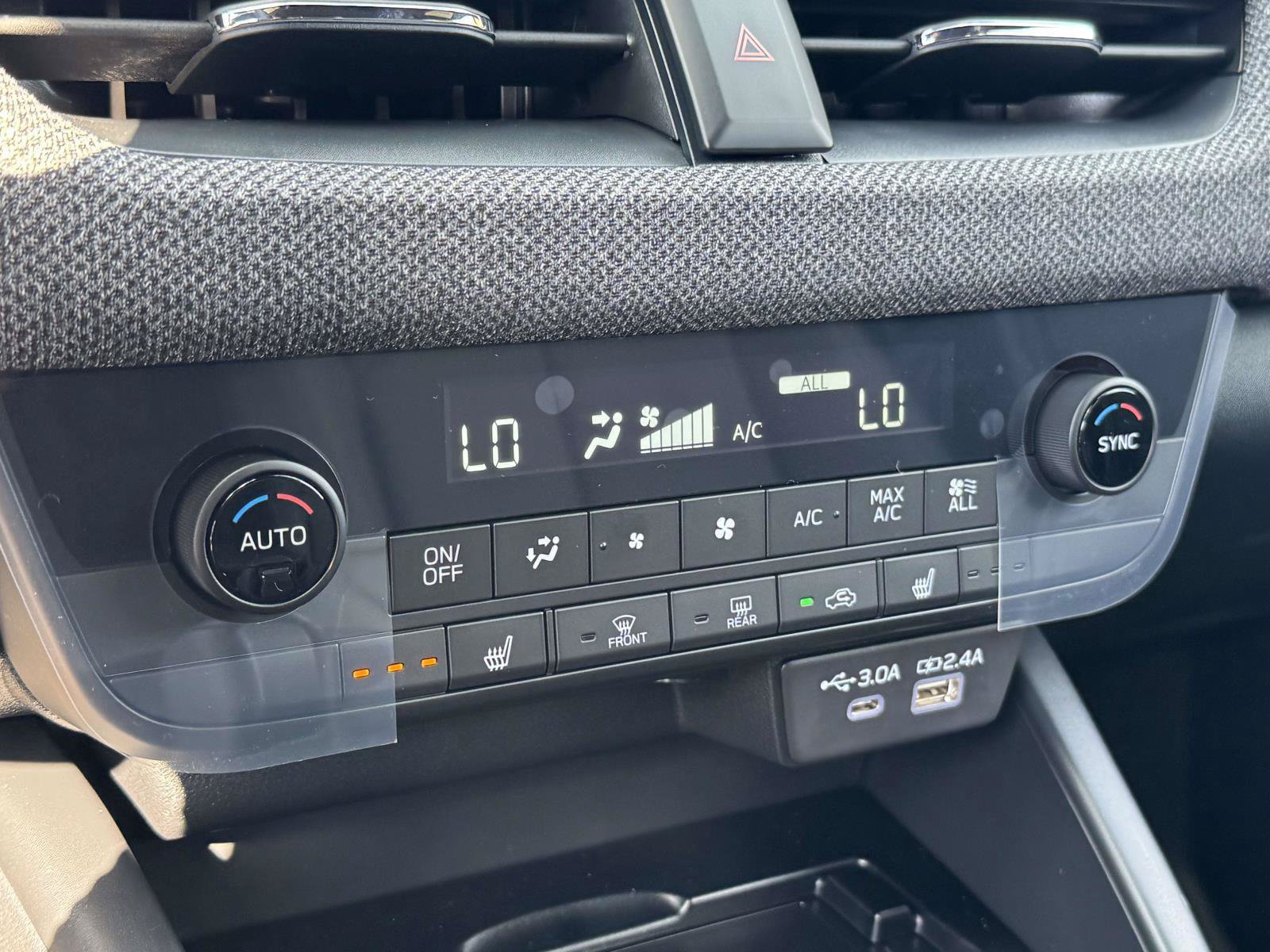 New 2026 Subaru Outback Limited AWD/4WD image 13